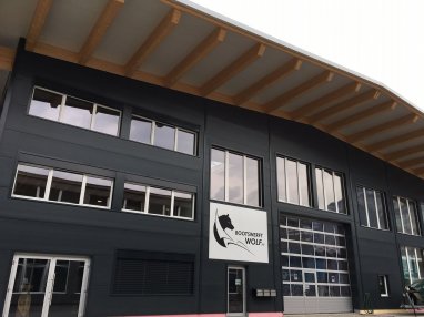 WAKEBOAT CENTER WOLF GMBH